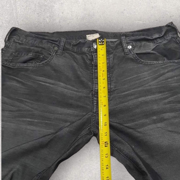Corduroy True Religion pants.Size 36.color black - Picture 6 of 11